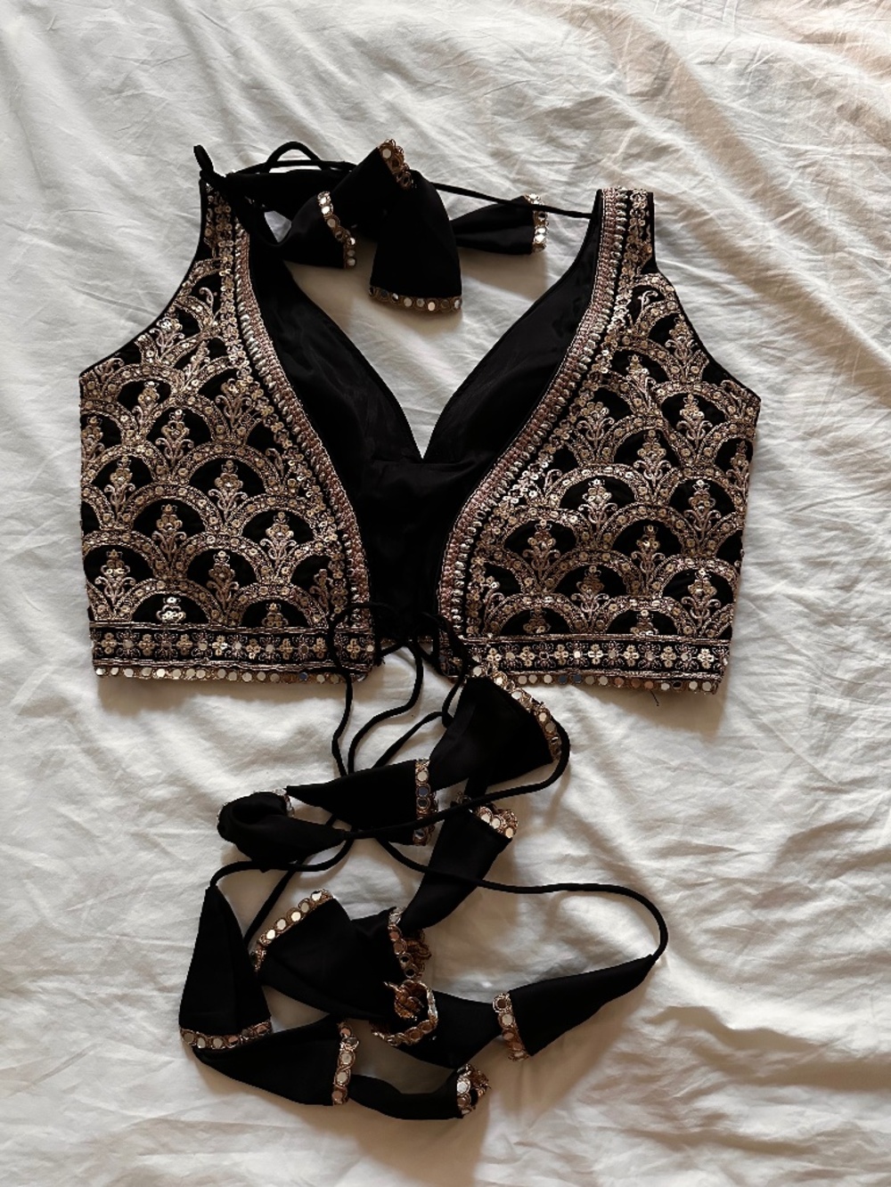 Beautiful modern black lengha